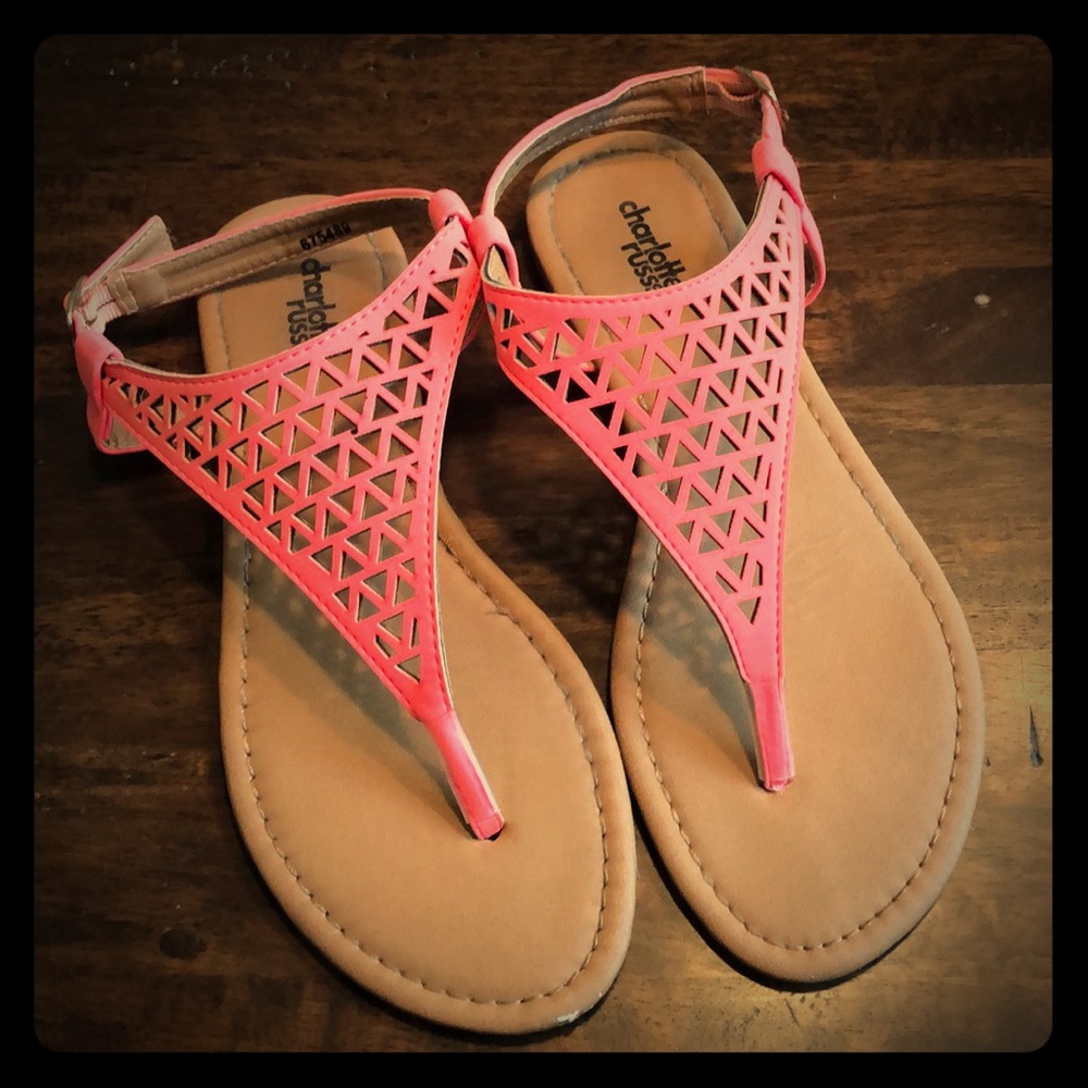 Charlotte Russe Junior's Coral Pink Laser Cut Thong Sandals Small 6.5 to 7